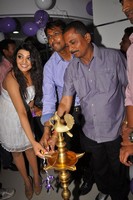 Tashu Kaushik Launches Naturals Family Salon